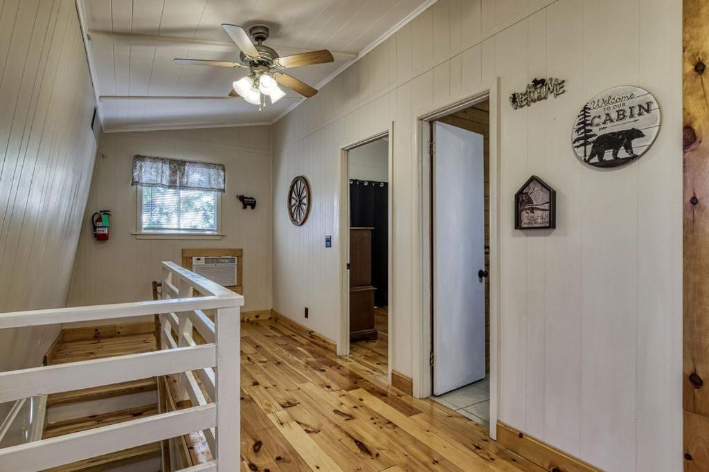 Four Bears Den, Hot Tub, 1089 Of Free Attraction Tickets For Each Paid Day, Dollywood And More ガトリンバーグ エクステリア 写真