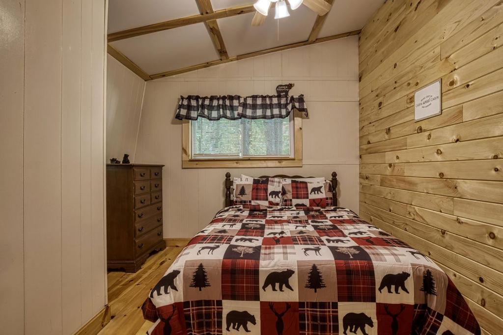 Four Bears Den, Hot Tub, 1089 Of Free Attraction Tickets For Each Paid Day, Dollywood And More ガトリンバーグ エクステリア 写真