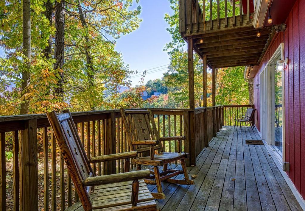 Four Bears Den, Hot Tub, 1089 Of Free Attraction Tickets For Each Paid Day, Dollywood And More ガトリンバーグ エクステリア 写真